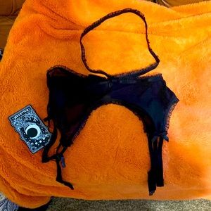 Kill star garter belt